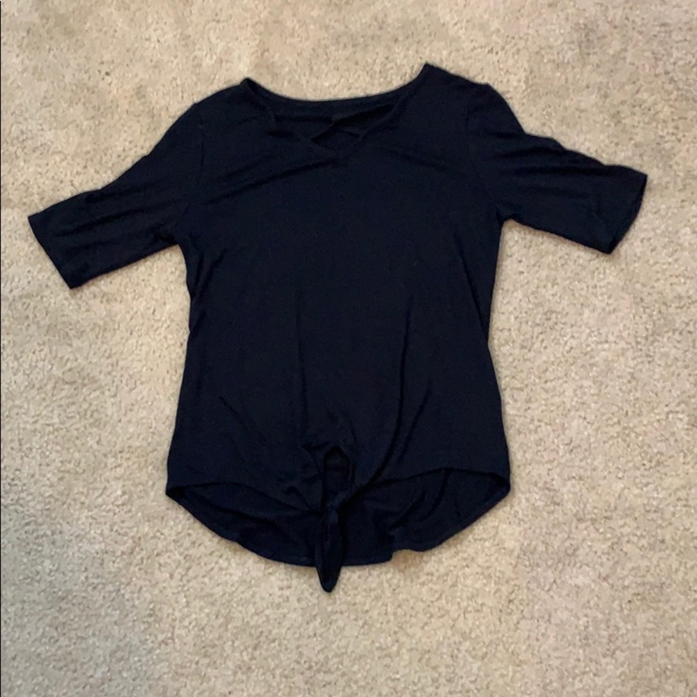 black tee